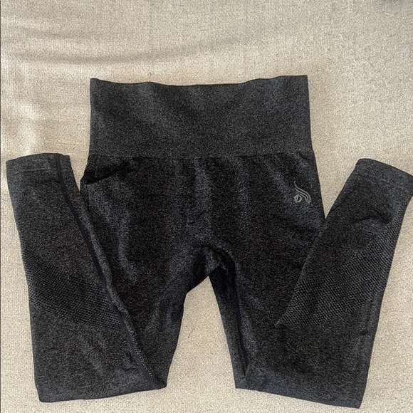 Ryderwear Pants - Ryderwear Black High-Waisted Leggings